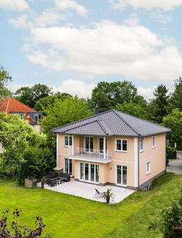 Geräumiges Einfamilienhaus mit moderner Ausstattung in begehrter Wohnlage - Kleinmachnow