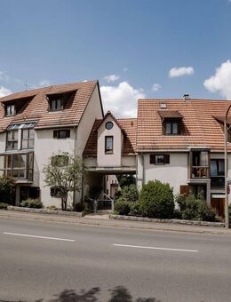 Modernisierte Zwei-Zi.-Whg. in mediterraner & ökologischer Wohnanlage inkl. EBK und TG-Stellplatz! - Cadolzburg