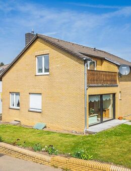 Freistehendes, bezugsfreies Dreifamilienhaus in exklusiver Lage - Herzogenrath