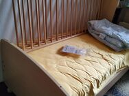 Baby-Kinder Bett mit Rollen von 0-7 Jahren - Gera Zentrum
