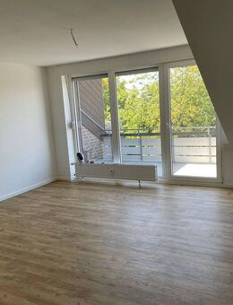 Helle, modernisierte 2-Zi.-Wohnung mit Balkon in Dinslaken Hiesfeld! - Dinslaken