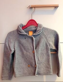 Strickjacke grau doppelreihig Gr. 74 - Kissing