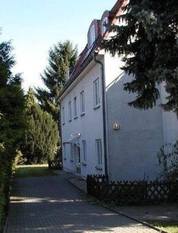 GEMÜTLICHE 3 Zimmer-Erdgeschosswohnung in grüner Wohnlage von Berlin-Buckow (leichter Wasserschaden) - Berlin