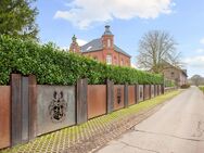 Stilvoller Wohntraum bei Düsseldorf - modernes Juwel im denkmalgeschützten Hof - Garten ca. 1.069 m² - Tönisvorst