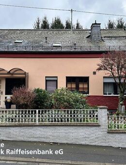 Luxus trifft Funktionalität: Einfamilienhaus mit Büro in Top-Lage - Herrstein