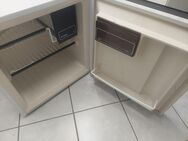 Kleiner Kühlschrank für Singlehaushalt oder Party - Steinheim