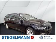 VW Passat Variant, 2.0 TDI Business, Jahr 2023 - Detmold