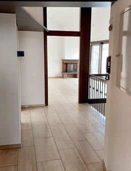 !!! VON PRIVAT,PROV.-FREI !! PENTHOUSE IN FORM EINER DHH/RH , 4 Z., 4 Balkone, AUFZUG, GARAGE..UVM. in BEVORZUGTER LAGE +++ - Hagen (Stadt der FernUniversität)