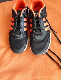 Adidas Schuhe - Zeitz Zentrum