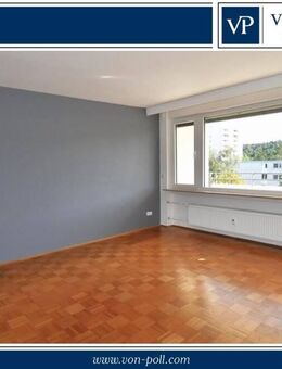 VON POLL - OBERURSEL: Großzügige Zwei-Zimmer - Wohnung mit sonnigem Balkon - Oberursel (Taunus)