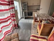 ** Wunderschöne, Möblierte DG-Wohnung mit neuem Bad und Aufzug ** - Limbach-Oberfrohna