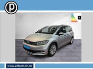 VW Touran, 1.5 TSI Highline SI, Jahr 2020 - Fürth