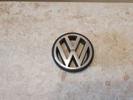 VW Volkswagen Emblem Kühlergrill original 321853601B - Laatzen Zentrum