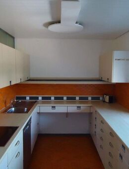 4,5 Zimmer Wohnung möbliert auf Zeitmietvertragsbasis (3 Jahre) - Sindelfingen