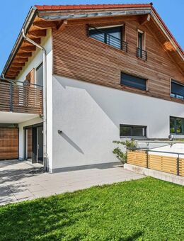 Modernes Reihenendhaus mit traumhaftem Naturblick - stilvoll wohnen in ruhiger Lage von Valley - Valley
