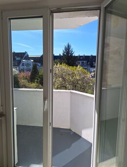 3-Zimmer-Wohnung mit Balkon in Düsseldorf-Düsseltal - Düsseldorf