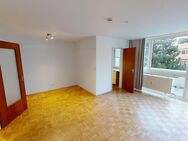 Bezugsfreie 1,5 Zimmer Wohnung mit Balkon und Tfg Stellplatz - München