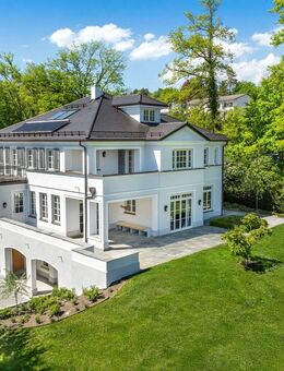 Traumvilla von 2020 im englischen Landhaus-Stil mit Seeblick und Gästewohnung - Tutzing