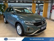 VW T-Roc, 1.5 TSI Life, Jahr 2024 - Demmin