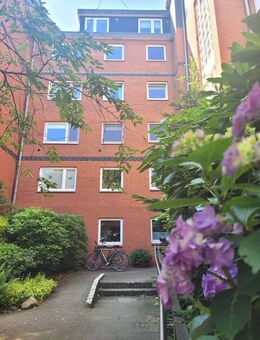 Wohnen bis ins hohe Alter - Top Eigentumswohnung mit Loggia im Grünen - Quickborn (Landkreis Pinneberg)