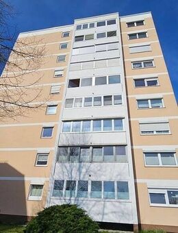 3-Zimmer-Wohnung 76,25 m² Wohnfläche mit verglaster Loggia und Kellerraum in Trostberg - Trostberg