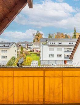 Meersburg - Lichtdurchflutete 2-Zimmer-Wohnung mit Wohlfühlbalkonen und Tiefgarage - Meersburg