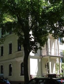 schöne 2-Raum Wohnung mit Einbauküche und Balkon - Zwickau