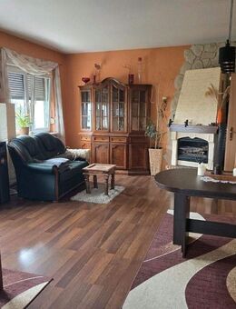 Einladendes Einfamilienhaus mit viel Charme und Potenzial. Entdecken Sie Ihr neues Zuhause! - Tauer