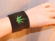 schwarzes Schweißband mit Cannab*s Symbol - Düsseldorf