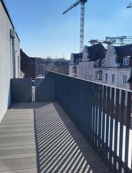 Lichtdurchflutete Dachterrassenwohnung im Neubau mit Dachterrasse - Kiel