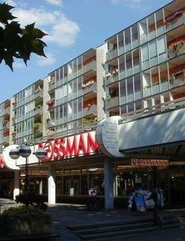 Familienfreundliche 4-Zimmer-Wohnung mit Balkon - Dresden