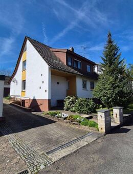 Gepflegtes Einfamilienhaus mit Einliegerwohnung in gefragter Wohnlage - Ebersbach (Fils)