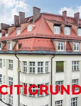 Sendling/Beim Neuhofener Berg - Großzügige 4-Zimmer-Wohnung mit Galerie und ruhigem Dachbalkon - München