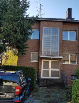 Ein-Zweifamilienhaus mit Garage in Brühl-Badorf - Brühl (Nordrhein-Westfalen)