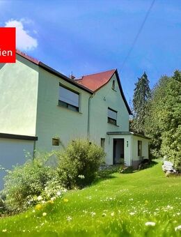 Wohntraum für die junge Familie mit großem Grundstück und viel Platz - Starkenberg