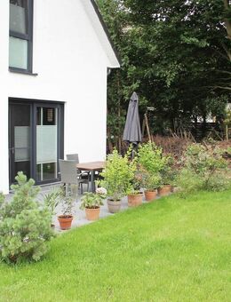 Neuwertiges Energie-Effizienzhaus in schöner Wohnlage - Wunstorf