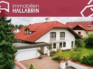 Lichtdurchflutetes Einfamilienhaus mit zwei Terrassen, 3 Balkonen, Doppelgarage und Geräteraum - Pocking