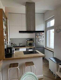 Britzer Altbauperle - Wohnen mit Stuckdecken und Holzdielen - Berlin