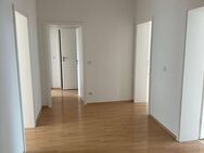 Attraktive 4-Zimmer-Wohnung in zentraler Lage in Frankfurt am Main mit Balkon - Frankfurt (Main)