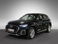 Audi Q5, 40 TDI quattro S line °, Jahr 2021 - Stuttgart