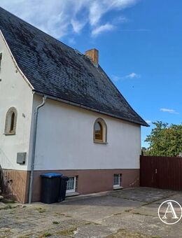 Ruhig gelegenes Einfamilienhaus mit schönem Garten und Nebengelass in Karstädt - Karstädt (Brandenburg)