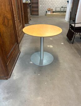 © Tisch aus Metall und Holz Arbeitstisch Beistelltisch - Überlingen Zentrum