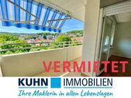 Helle freundliche 3- Zi. Wohnung mit Einbauküche, Balk. Parkett, Aufzug und herrlichem Blick über die Stadt und in die Natur. - Bad Kissingen