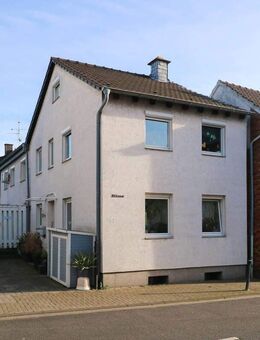 Wohnqualität mit Geschichte im Hintergrund - Dormagen