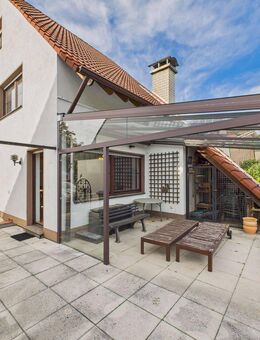 Charmantes Einfamilienhaus mit Kamin, Garten & Garage - Marl (Nordrhein-Westfalen)