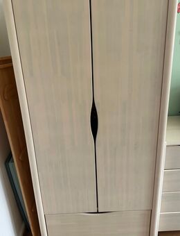 Echtholz Kinderkleiderschrank - Essen