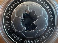 10 Euro Gedenkmünze der BRD, FIFA- Fußball- Weltmeisterschaft 2006 in PP mit Flyer - Geeste