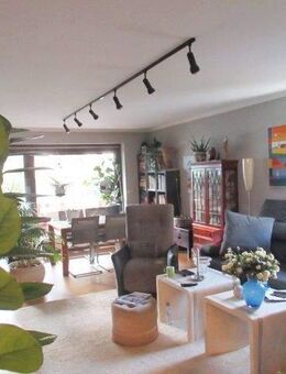 Horn-Lehe, 1a gepfl. 3 Zi. Whng. /Balkon /Loggia / Stellplatz in der Tiefgarage - Bremen