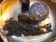 Abgebe kostenlos.Munze Anhanger Ring Kette In Dresden oder Versand - Dresden