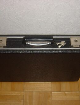 Alter Aktenkoffer in guten Zustand abschließbar ca.1970 mit 2 Schlüsseln - Stuttgart